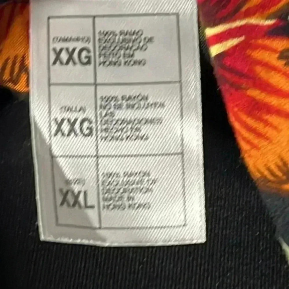 Warner Bros Studio Store Hawaiian Floral Pool Hall Button Front Top Size XL - Picture 7 of 7